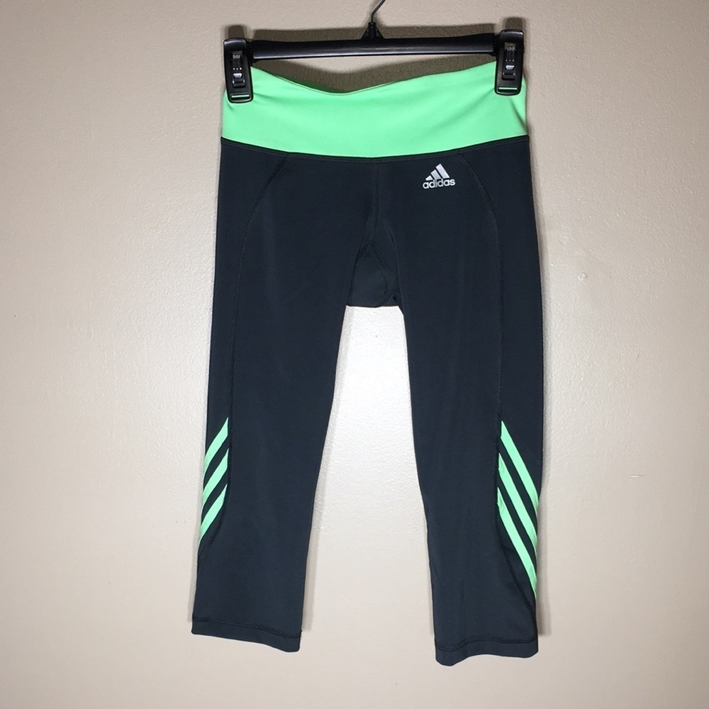 Adidas climalite Capri/cropped leggings size Small​ green and gray in color​​